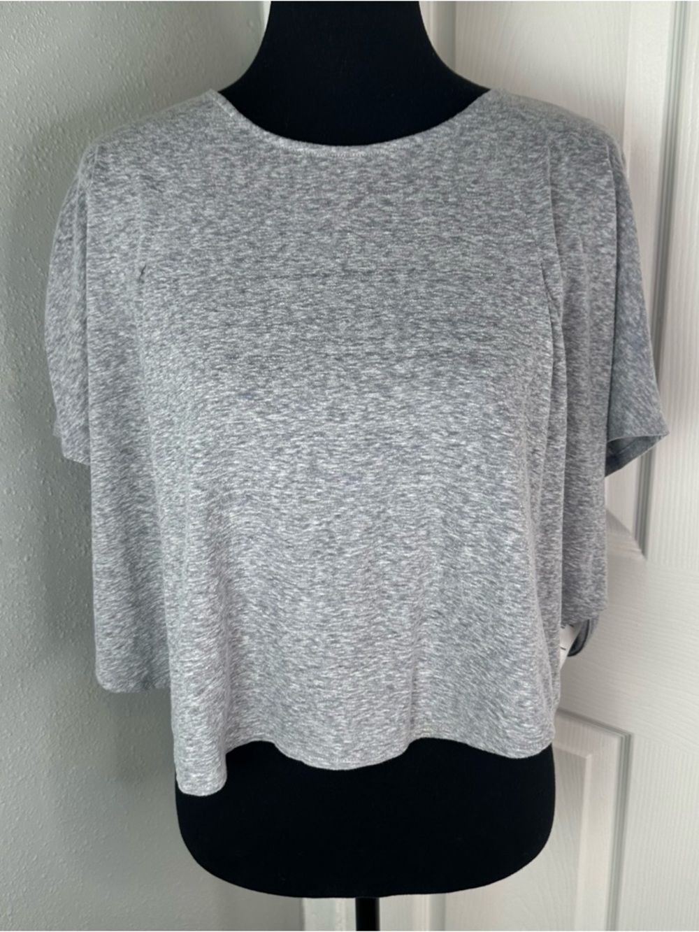 Silence and Noise Grey Cropped Oversized Top Women Medium Runs Small Casual Boho
